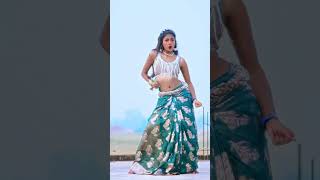 Kamar up kamar down bhojpuri dance song newsong shortvideo tannuyadav hindisong punam dj [upl. by Truscott]