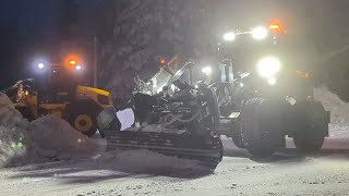 Ljungby L13 ripping packed snowice with Drivex Ice Ripping Blade assisted by a CAT 930K  JCB 413 [upl. by Adnamal]