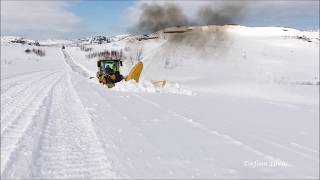 Vei åpning til Grense Jakobselv 300418 [upl. by Nyletac]