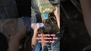 Cara bor besi tebal siram dengan air supaya lembut🤣 kerjakeras viralvideo [upl. by Kired244]