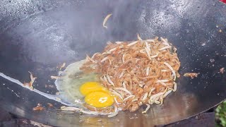 Penang Char Kway Teow  Stir Fried Flat Noodles 槟城炒粿條 [upl. by Akeemaj937]