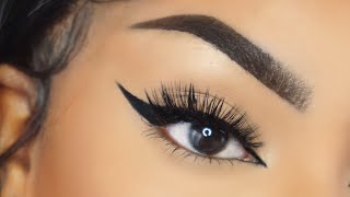 How to do Winged Eyeliner  Easy Tutorial [upl. by Adey]