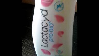 Shampoo intimo lactacyd [upl. by Licastro336]