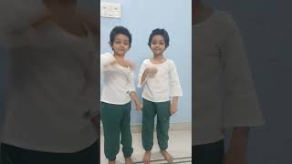 New trend Bogi Bogi raayan moviefunny trending viralshort shorts twins dance cute raayan [upl. by Jerz]