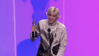 xQc Wins the Streamy Award for Just Chatting  2022 YouTube Streamy Awards [upl. by Anaed782]