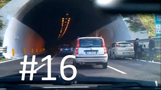 Driving in Italy 16 bad drivers Napoli [upl. by Weslee]