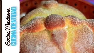 Cómo hacer pan de muerto Panadería mexicana Recetas mexicanas Yuri de Gortari Cocina Identidad [upl. by Htinek]