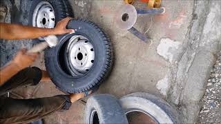 Maruti 800 tyre change and upsize [upl. by Hildegard]