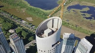 Así Va La Alvear Tower 235M Puerto Madero Buenos Aires Argentina [upl. by Oilalue]