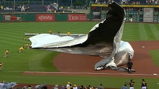 Cutch Bucs help grounds crew control tarp [upl. by Lelith]