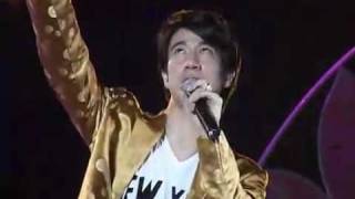 Leehom Wang  Wei Yi live in Yunnan Puer Concert 27 April 2011 [upl. by Lenard]