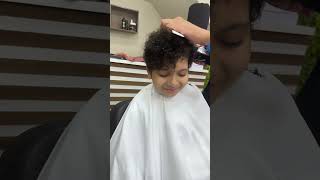 Cortando o cabelo [upl. by Gnilrets]