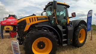 2022 JCB Fastrac 8330 Icon 84 Litre 6Cyl Diesel Tractor 335  348 HP [upl. by Brockie397]