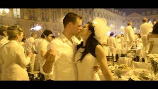 DINER EN BLANC 2016 Paris France [upl. by Eixor569]