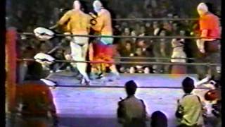 Mil Máscaras amp Dos Caras vs The Sheik amp Abdullah the Butcher ★1979 [upl. by Kellda]