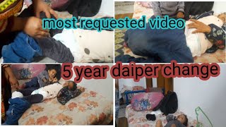 How to change 5 year old baby diper How to change baby diper  Changing of baby diper is very Easy [upl. by Babb]