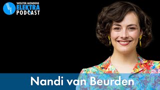 Nandi van Beurden  Veiligheidsspelden in mijn rug [upl. by Bo]