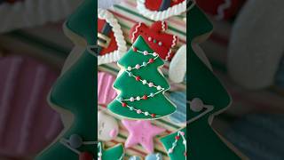 Christmas Tree 🎄🩷 enlightenedbakery sugarcookies royalicing christmascookies [upl. by Britney]