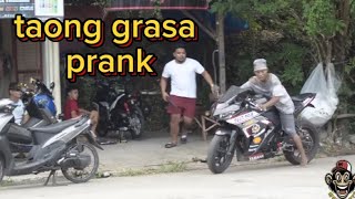 Taong Grasa Prank quottinakbo ang big bikequot [upl. by Ebbie]