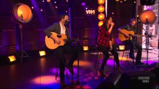 Sara Evans sings quotSlow Me Downquot acoustic 31214 [upl. by Dustman]