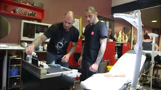 La reconversion professionnelle de Yann dans le tatouage [upl. by Eveline]