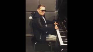 Scott Storch Playing Some Of His Mega hits On The Piano [upl. by Masson293]