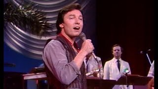 Karel Gott amp Orchestra Ladislav Štaidl Wenn du nicht mehr weinst  Lady Carneval live 1983 [upl. by Hafeetal85]