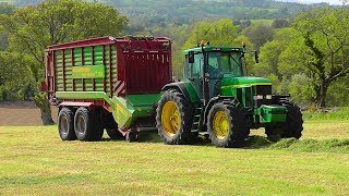 Silage 2019  John Deere 7810 And Strautmann Wagon [upl. by Acirfa56]