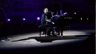 Cesare Cremonini  Vieni A Vedere Perchè  Concerto al Pianoforte  Taormina [upl. by Eveineg]