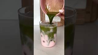 Crackle matcha latte 🍵🍫 crackle matcha latte chocolate asmr trending yum drink easyrecipe [upl. by Shayla318]