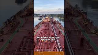 A magnífica ENGENHARIA utilizada para atravessar navios no canal do Panamá [upl. by Johnnie]