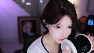 ASMR 솜털 귀청소 하면서 수다떨기  quotShh its okayquot comfy Towel Scratching amp gentle Whispering [upl. by Atimad]