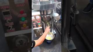 Avocado oil press machinehydraulic oil press machine [upl. by Nicolette603]