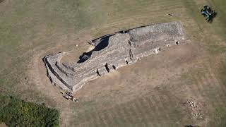 ثاني أقدم بناء في العالم بارننز Cairn De Barnenez [upl. by Sukin433]