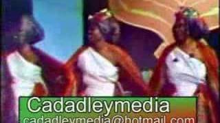 Somali Song Shumeey  Aweys Khamees amp Fatima Qasim [upl. by Tannie]