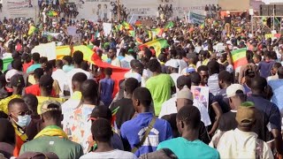 Sénégal  des milliers de partisans de lopposition se rassemblent à Dakar • FRANCE 24 [upl. by Ganley149]