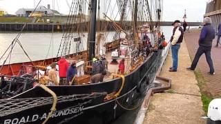 De Roald Amundsen op bezoek in Scheveningen [upl. by Fillender]