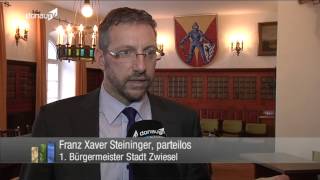 Drastischer Schritt  Zwieseler Stadtrat beschneidet Kompetenzen des Bürgermeisters [upl. by Valtin]