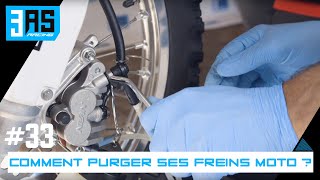 Comment purger ses freins moto Tuto Moto 33 [upl. by Nali]