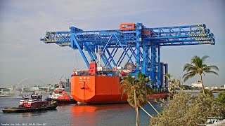 Super PostPanamax Container Cranes Arrive Port Everglades 12052023 [upl. by Dinsmore]