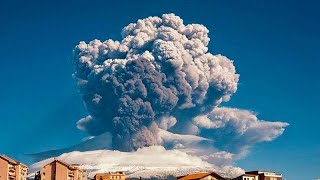 Italys Mount Etna volcano spewing smoke and ash in new eruption [upl. by Lehrer]