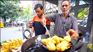 Mumbai Satish Uncle Selling Vada Pav In Sion Rs 5 Only l Mumbai Street Food [upl. by Nick]