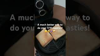 A 711 toastie in the air fryer tastes really good give it a try 🥪🍞😎🇹🇭😂 [upl. by Newhall]