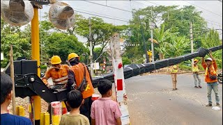 MANTAP Proses Pemasangan Palang Pintu KA Terbaru WANTECH di perlintasan KA Bintaro Permai Jakarta [upl. by Olegnaid]