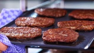 Rezept Burger Patties braten  RATIONAL SelfCookingCenter [upl. by Norym]