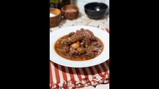 Slow Cook Beef Bourguignon [upl. by Chevalier]