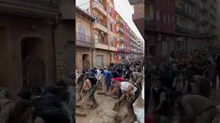 ESPECTACULAR trabajo de voluntarios y vecinos en MASSANASSA [upl. by Gastineau]