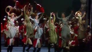 Gounod Faust  Choir quotVin ou biérequot [upl. by Rodrique]