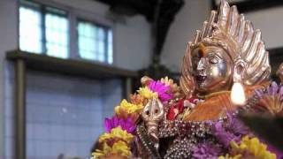 Durga Suktam  Veda mantra chanting at Prashanthi Nilayam Sathya Sai Baba [upl. by Eeima]