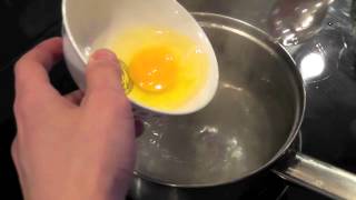 How to poach an egg [upl. by Stier597]